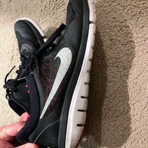 Nike Women's Running Shoes size 8.5 Pink and Black